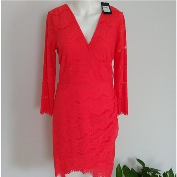 Guess Dresses & Skirts - Guess Lace Dress Fitted Keyhole Back Orange Coral